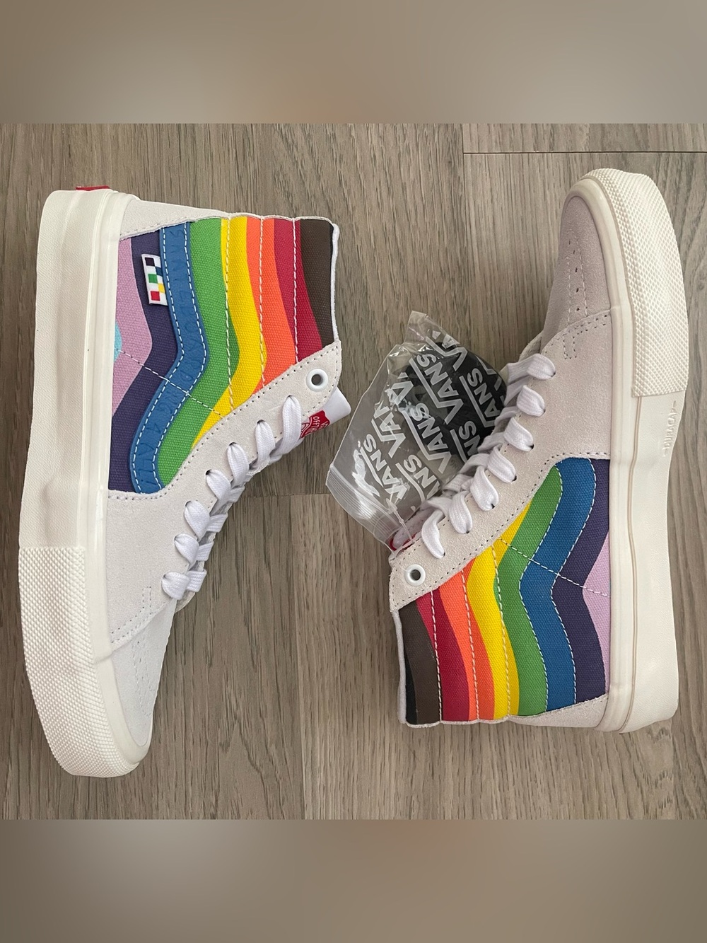 Vans Sk8-Hi Pride High-Top Sneakers with Rainbow Wave Panels Women’s 7 Men’s 5.5